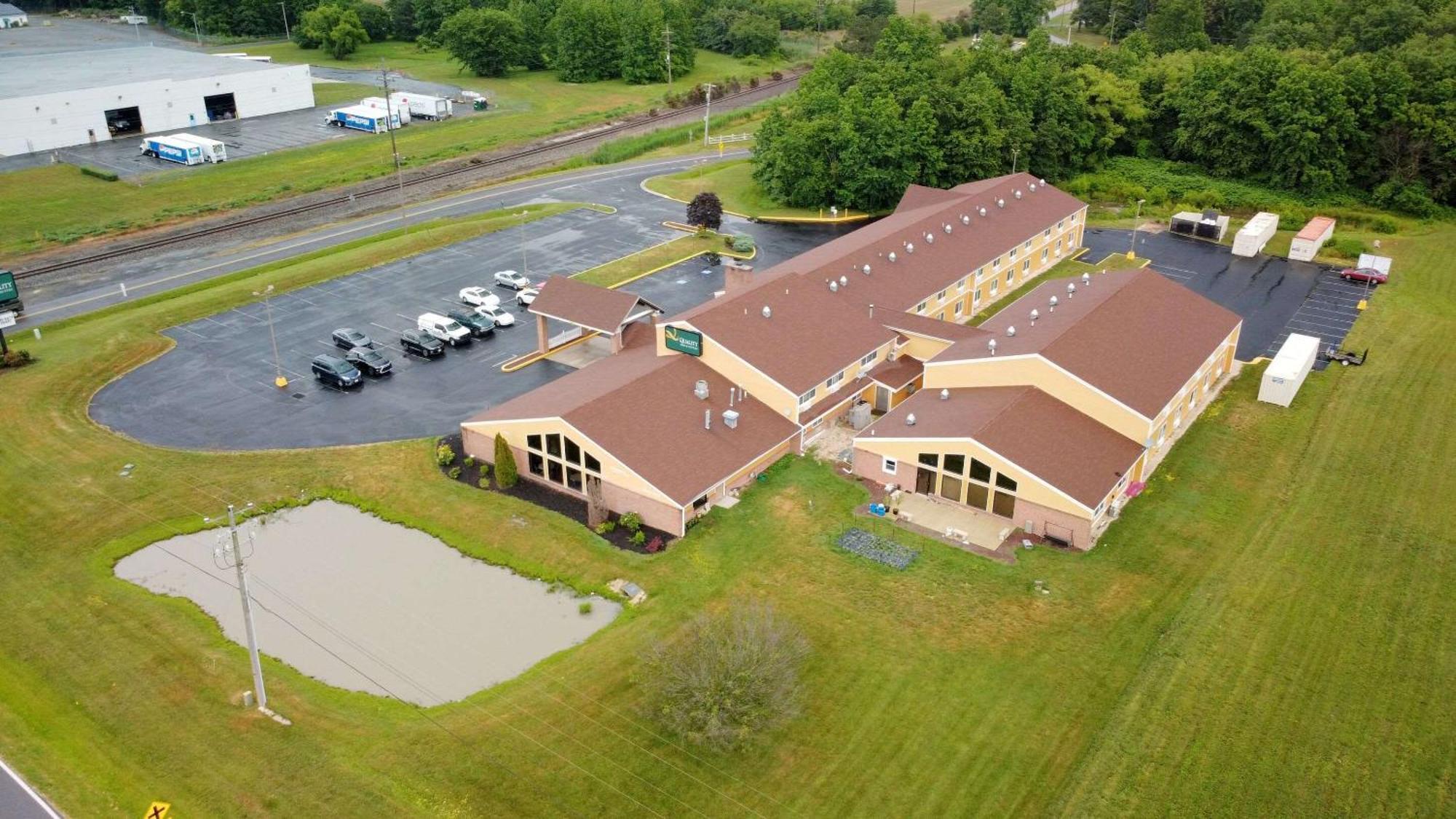 Quality Inn & Suites Harrington - Milford Exterior foto