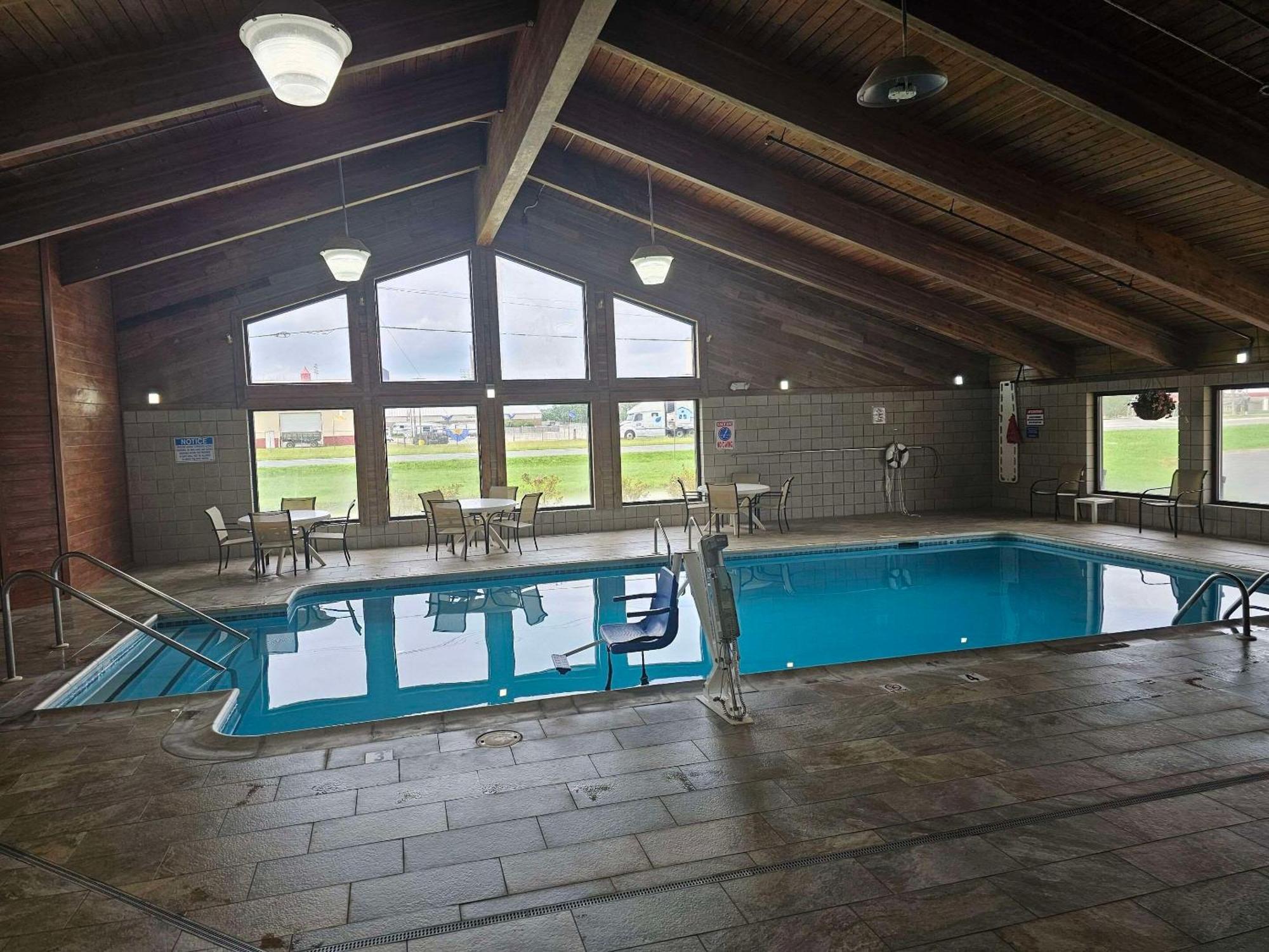 Quality Inn & Suites Harrington - Milford Exterior foto