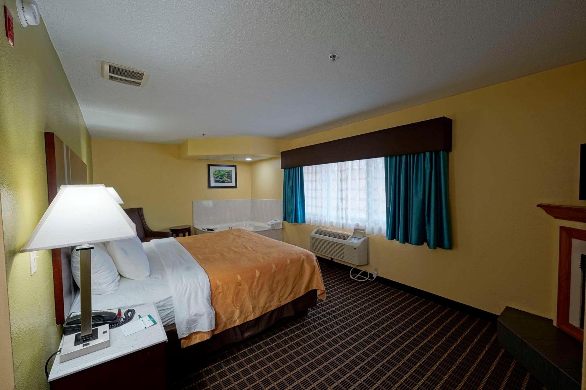Quality Inn & Suites Harrington - Milford Exterior foto