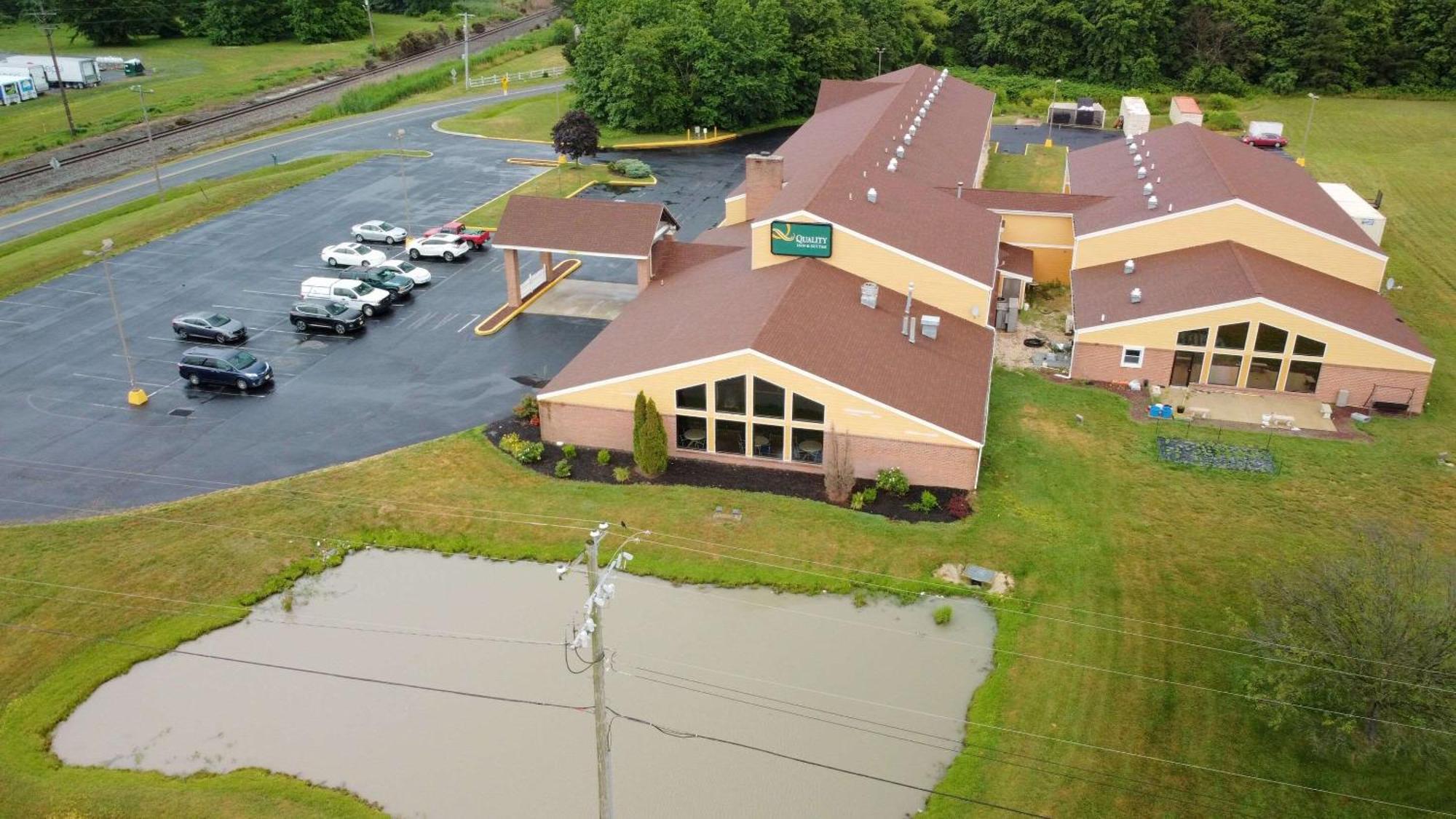 Quality Inn & Suites Harrington - Milford Exterior foto