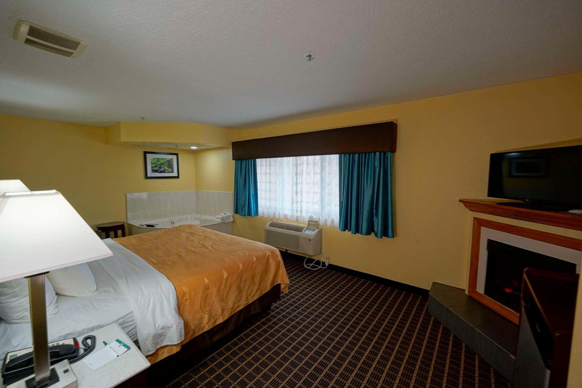 Quality Inn & Suites Harrington - Milford Exterior foto