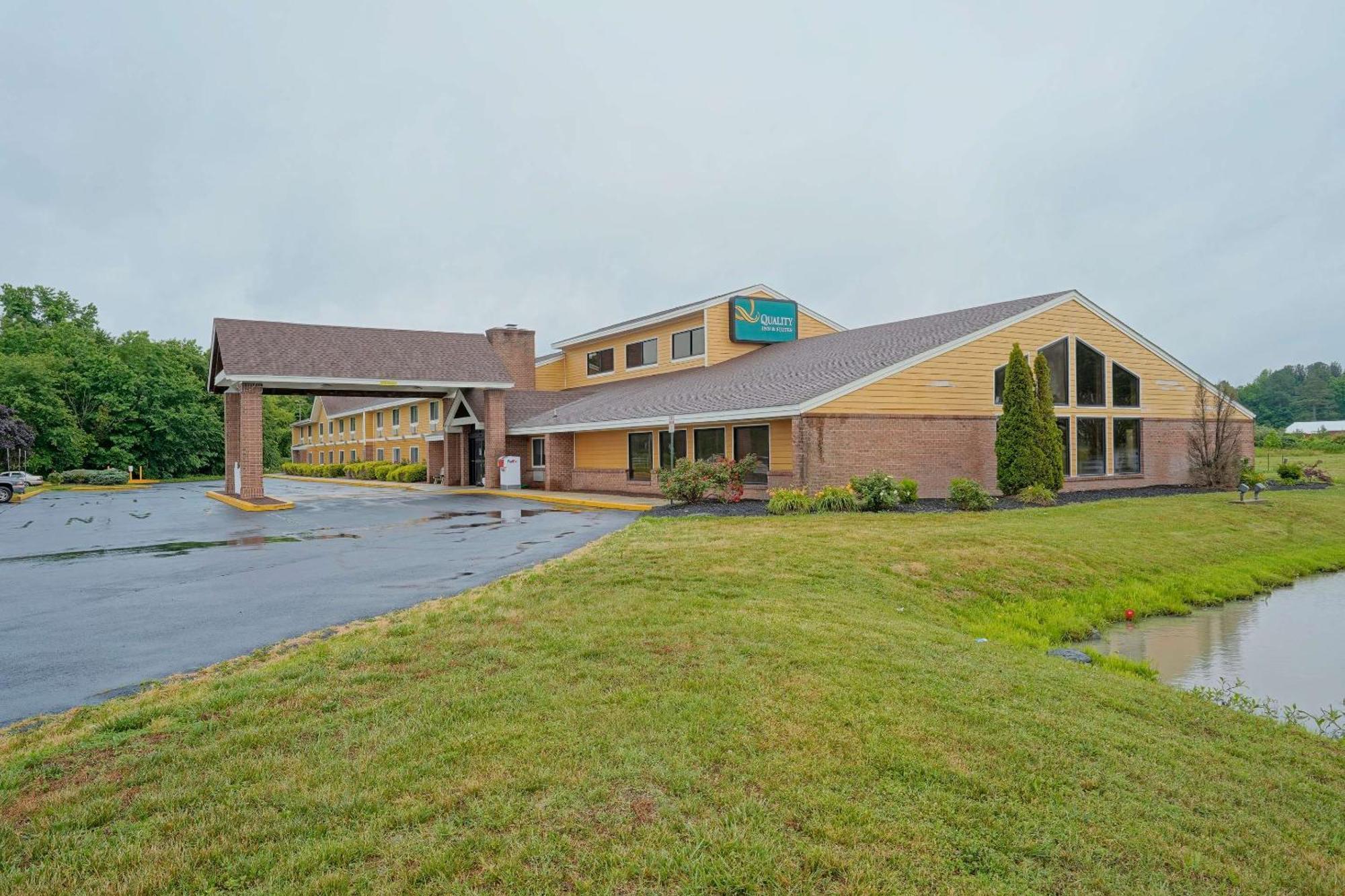 Quality Inn & Suites Harrington - Milford Exterior foto